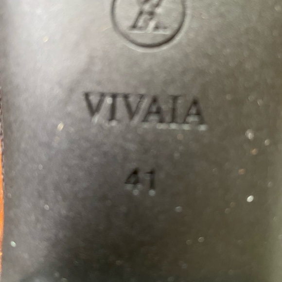 Vivaia Square Toe V Cut Flat Sz 41 - Picture 5 of 8